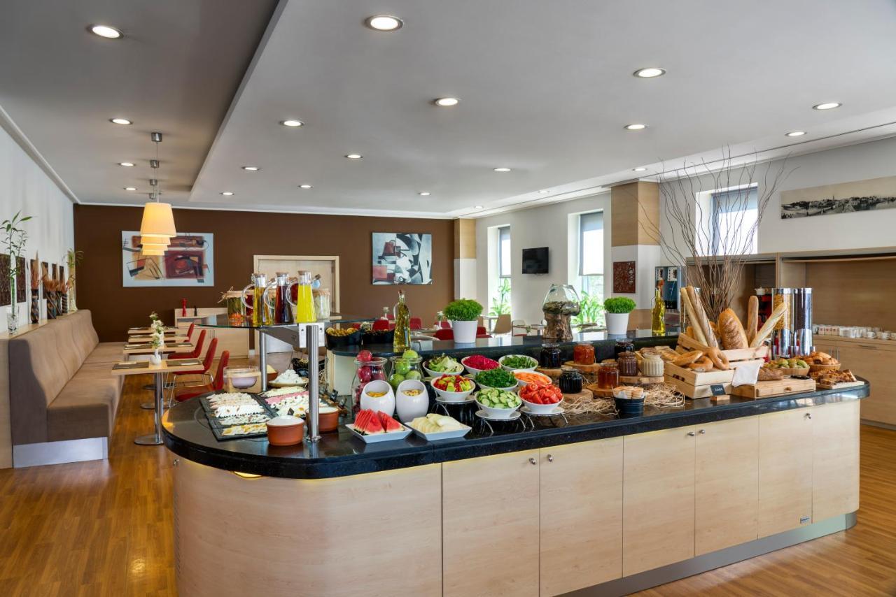 Ibis Hotel
