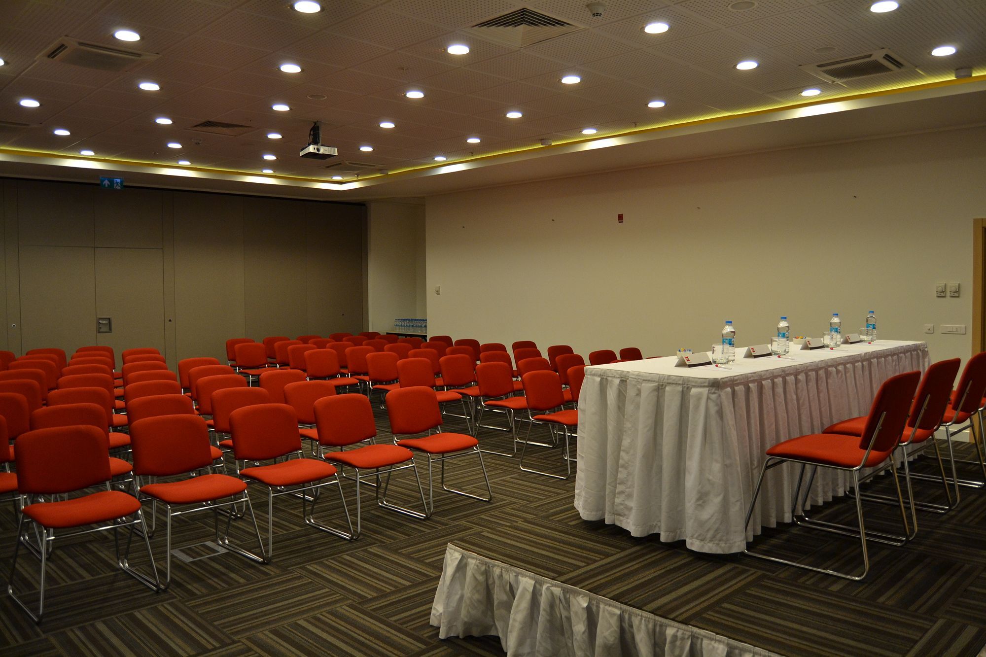 Ibis Отель 3*